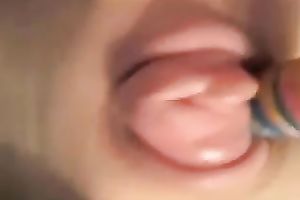 Puffy bald snatch of my hawt college girlfriend looks like salmon sushi