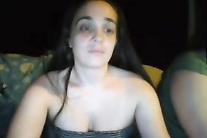 Amazingly sexy cam-whores shows off their bubble booties