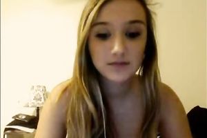 Teen babe looks so sexy on cam as that babe masturbates