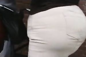Spying on Latina housemaid of my neighbour - this babe has a biggest ass