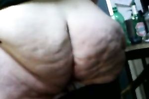 Damn, this older woman is so sick and her arse is humongous