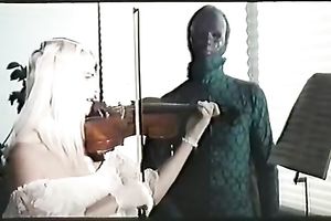 Whorish blond head violin player copulates herself with monstrous doodle-dasher