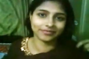 Amateur Paki sweetheart shows her undressed body and gives a sexy oral-stimulation