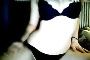 Luxurious golden-haired sweety flashes her pretty milk cans