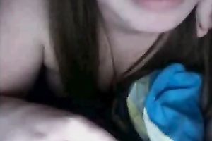 My carnal girlfriend finger bonks her cookie on cam for me