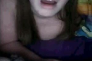 My carnal girlfriend finger bonks her cookie on cam for me