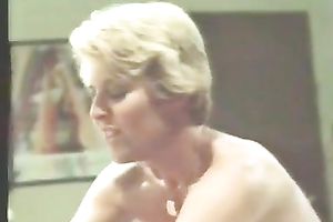 Mind blowing golden-haired lady nailed well in the night by a hunk
