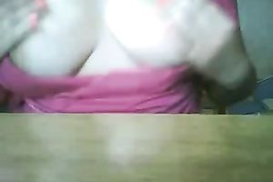 Busty webcam milf fingers her fur pie in hardcore solo movie