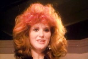 Blonde sexpot in hot leather suit goes to an try-out