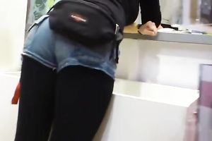 Girl with cute arse acquires caught on my hidden web camera in a shop