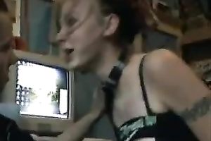 Sassy doxy with large scones knows how to give a great oral stimulation