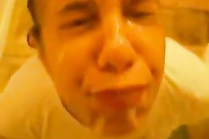 My cum-addicted ebony queen sucks my 10-Pounder until this babe receives a facial