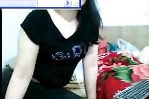 Slutty Asian woman demonstrates her natural pantoons for the livecam