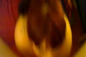 Big butted wench in red plaid petticoat knows how to give a fine blowjob