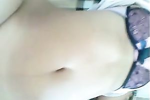 Fucking my girlfriend's trimmed fur pie in missionary position