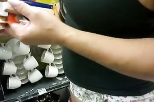 Just my hawt neighbour lady in the supermarket in hot shorts