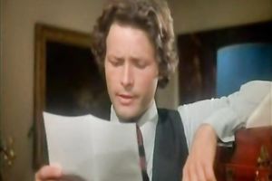 Dark haired barefaced slut sucks ramrod of unknown chap unfathomable mouth