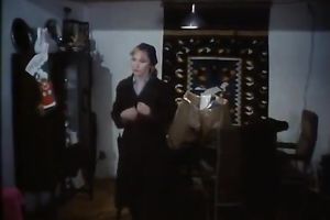 Blonde babe gives vehement oral-job in the night