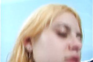 Thick-lipped golden-haired slut receives her curly clam fucked