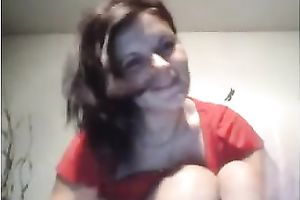 Thick and breasty dark brown show stopper on livecam flashing goodies