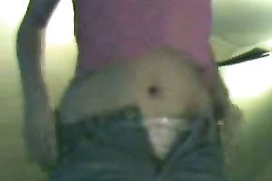 Hot Arabian dark brown masturbates her drooling punani