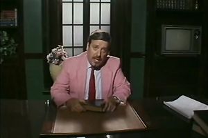 Lustful blond babe acquires happy by gutsy mechanic