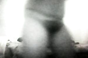 Fat wazoo doxy with saggy titties is rubbing her shaggy twat on webcam