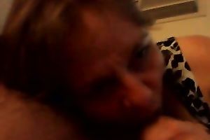 This sexually excited doxy feels enjoyment when practicing blow job sex