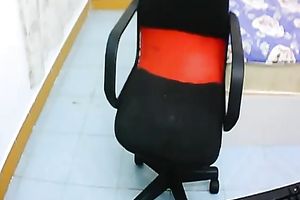 Skinny Asian livecam skank gently touches her bushy pussy