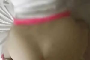 Svelte hoochie pulls her pants to the side and welcomes my cock