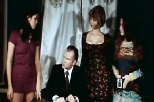 Well graced brunette hair honey pokes her throat with haired smelly weenie