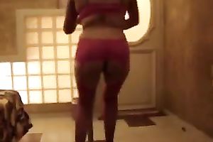 My curvy girlfriend in sexy underware set puts on a priceless striptease show