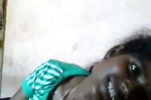 My barefaced Indian girlfriend knows how to give priceless head