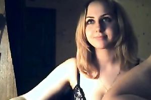 Russian beauty Alisa aka my GF teases with her cleavage on cam