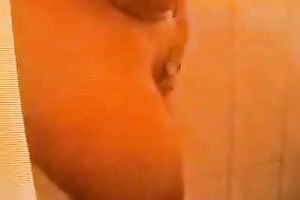 I caught my GF shaving her fur pie in the shower and filmed her