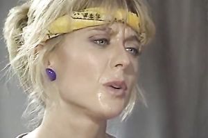 There's smth actually alluring about a hottie who can't live without 69