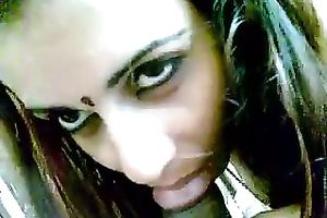 Indian hawt youthful girlfriend sucking 10-Pounder on closeup sex video