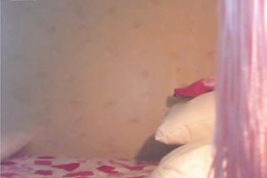 Hot young and hot floozy on web camera flashes her wazoo