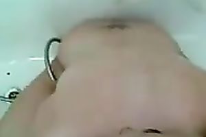 Insatiable amateur wife gave me a irrumation in baths and took facial