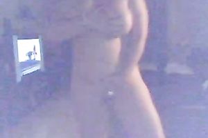 This curvy web camera seductress makes my days brighter