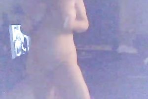 This curvy web camera seductress makes my days brighter