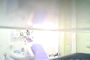 Mum Sandra washing slit in the bath