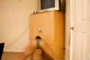 Perfect white legal age teenager butt in bikini twerking on cam