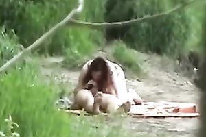 This nympho looks sexy riding her lover's 10-Pounder in cowgirl position