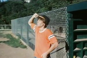 Blond playgirl with oiled body receives her unshaved punani nailed