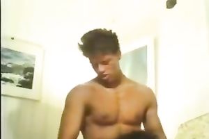 Experienced bold buddy satisfies 2 strumpets with ease