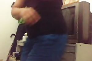 Chubby white doxy disrobes on web camera to flash her stinky goodies