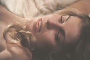 Bonny light haired dirt presents good unfathomable mouth to her paramour