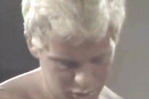 Astonishing blondie copulates a stylish stud in the evening