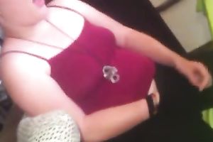 Nerdy manlike slut entertains herself by fingering her vagina